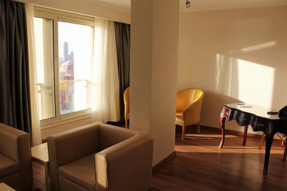 Cleopatra Hotel Image 12